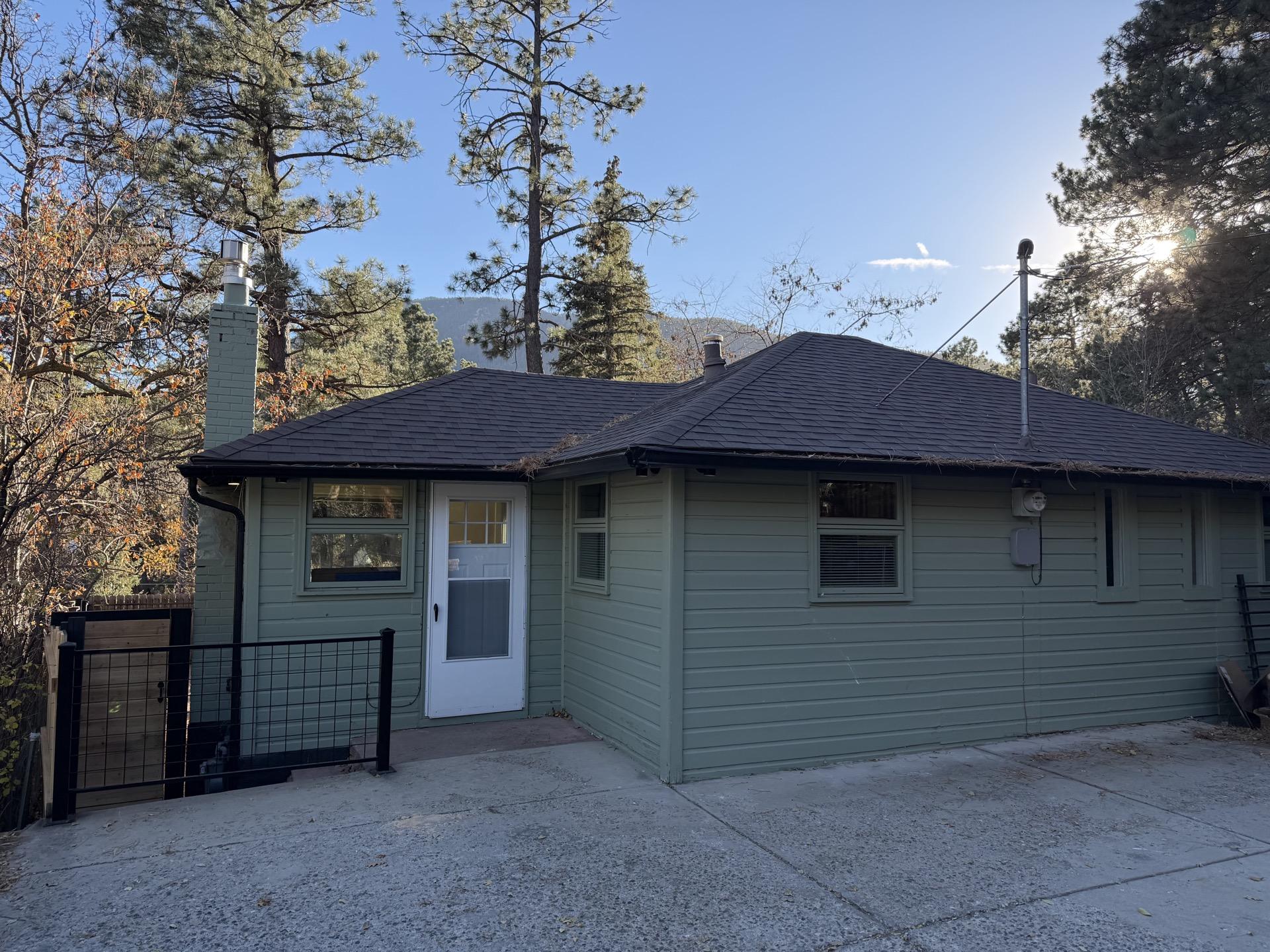 Cozy Mountain Cabin in Colorado Springs